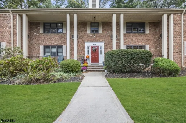 $289,900 | 46 Sandra Circle, Unit B, Westfield, NJ 07090