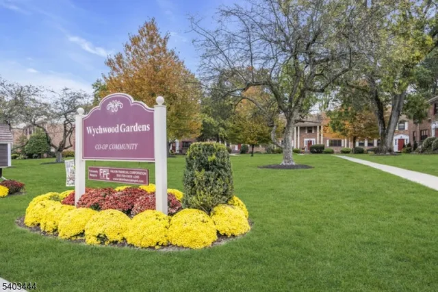 $289,900 | 46 Sandra Circle, Unit B, Westfield, NJ 07090