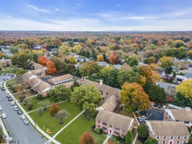 $289,900 | 46 Sandra Circle, Unit B, Westfield, NJ 07090