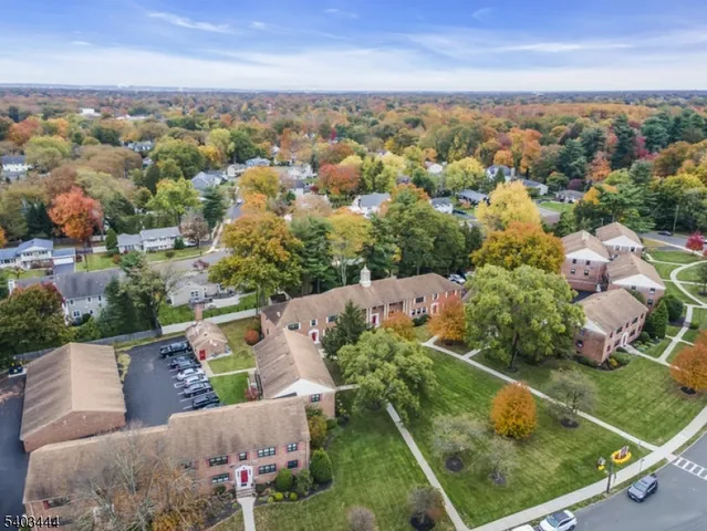 $289,900 | 46 Sandra Circle, Unit B, Westfield, NJ 07090