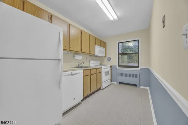 $289,900 | 46 Sandra Circle, Unit 4, Westfield, NJ 07090