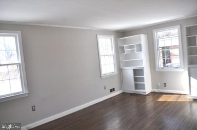 2401 Churchill Road Silver Spring, MD 20902 - Photo 7 of 12 Living Room