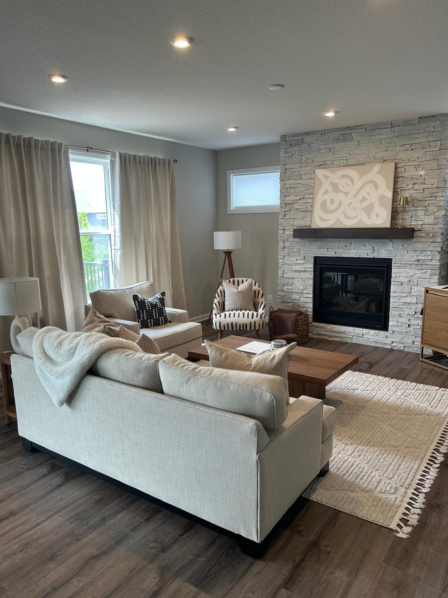 3790 Thrush Street Shakopee, MN 55379 - Photo 3 of 18