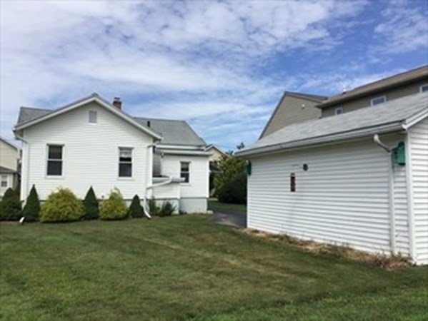 27 Gordon Road Shrewsbury, MA 01545 - Photo 5 of 30 Gallery Image 5