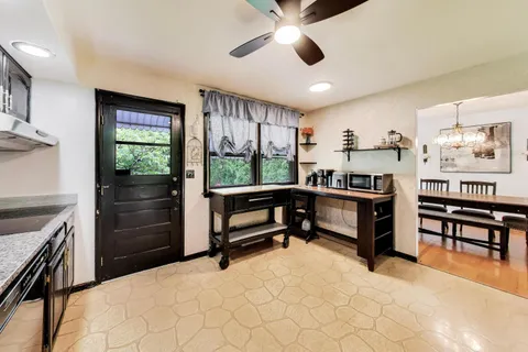 $350,000 | 1415 Busse Road, Mount Prospect, IL 60056