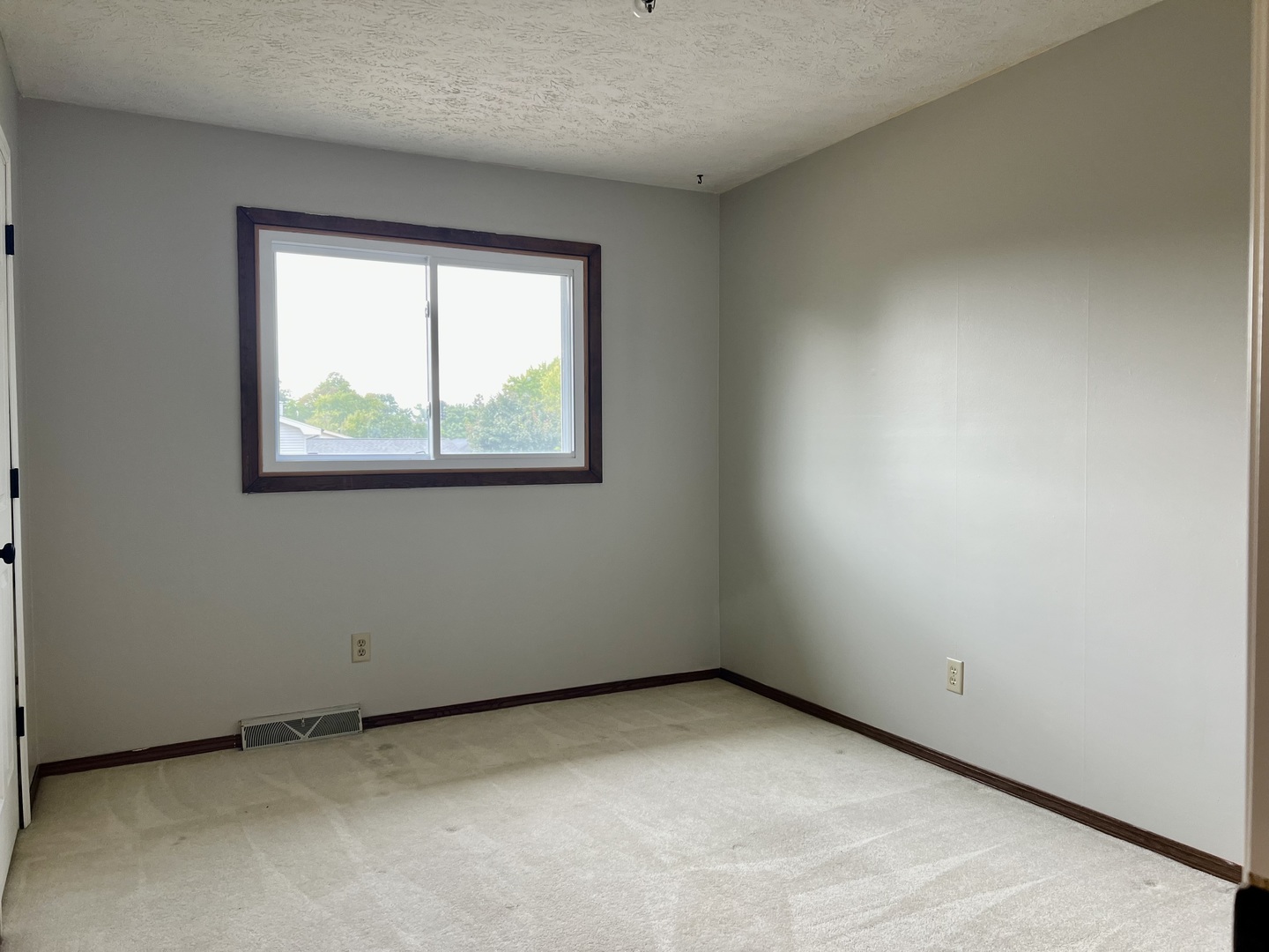 1120 Andover Road Bloomington, IL 61704 - Photo 21 of 31 Gallery Image 21