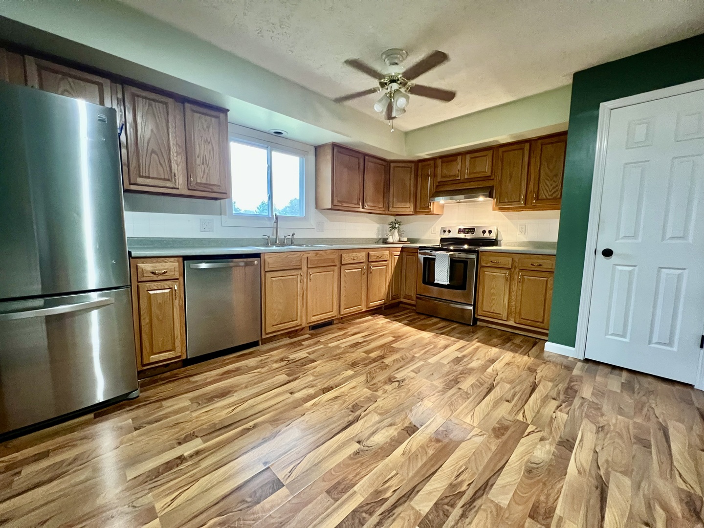 1120 Andover Road Bloomington, IL 61704 - Photo 9 of 31 Gallery Image 9