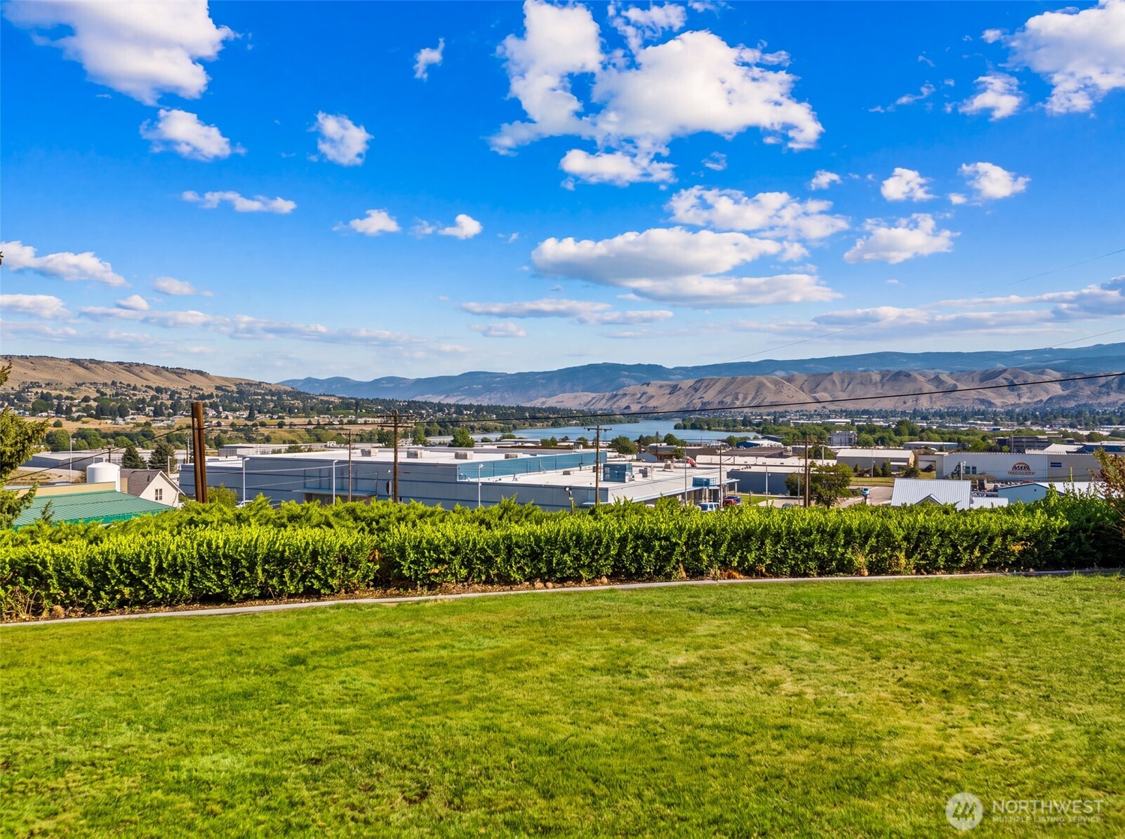 3116 Ohme Road Wenatchee, WA 98801 - Photo 2 of 39 Gallery Image 2
