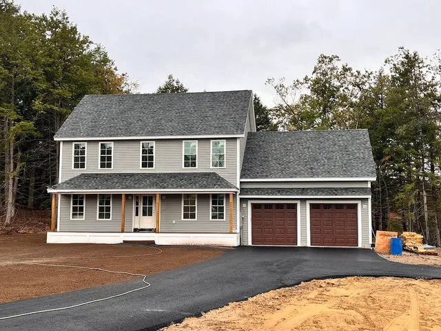 $749,900 | 31 Blaisdell Court, Unit 3718, Raymond, NH 03077