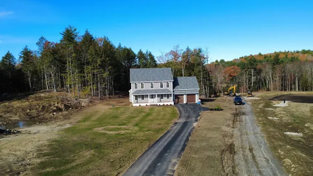 $749,900 | 31 Blaisdell Court, Unit 3718, Raymond, NH 03077