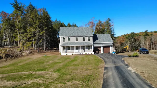 $749,900 | 31 Blaisdell Court, Unit 3718, Raymond, NH 03077