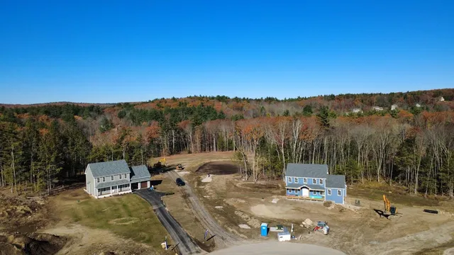 $749,900 | 31 Blaisdell Court, Unit 3718, Raymond, NH 03077