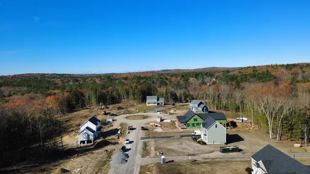 $749,900 | 31 Blaisdell Court, Unit 3718, Raymond, NH 03077