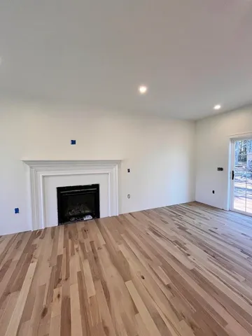 $749,900 | 31 Blaisdell Court, Unit 3718, Raymond, NH 03077