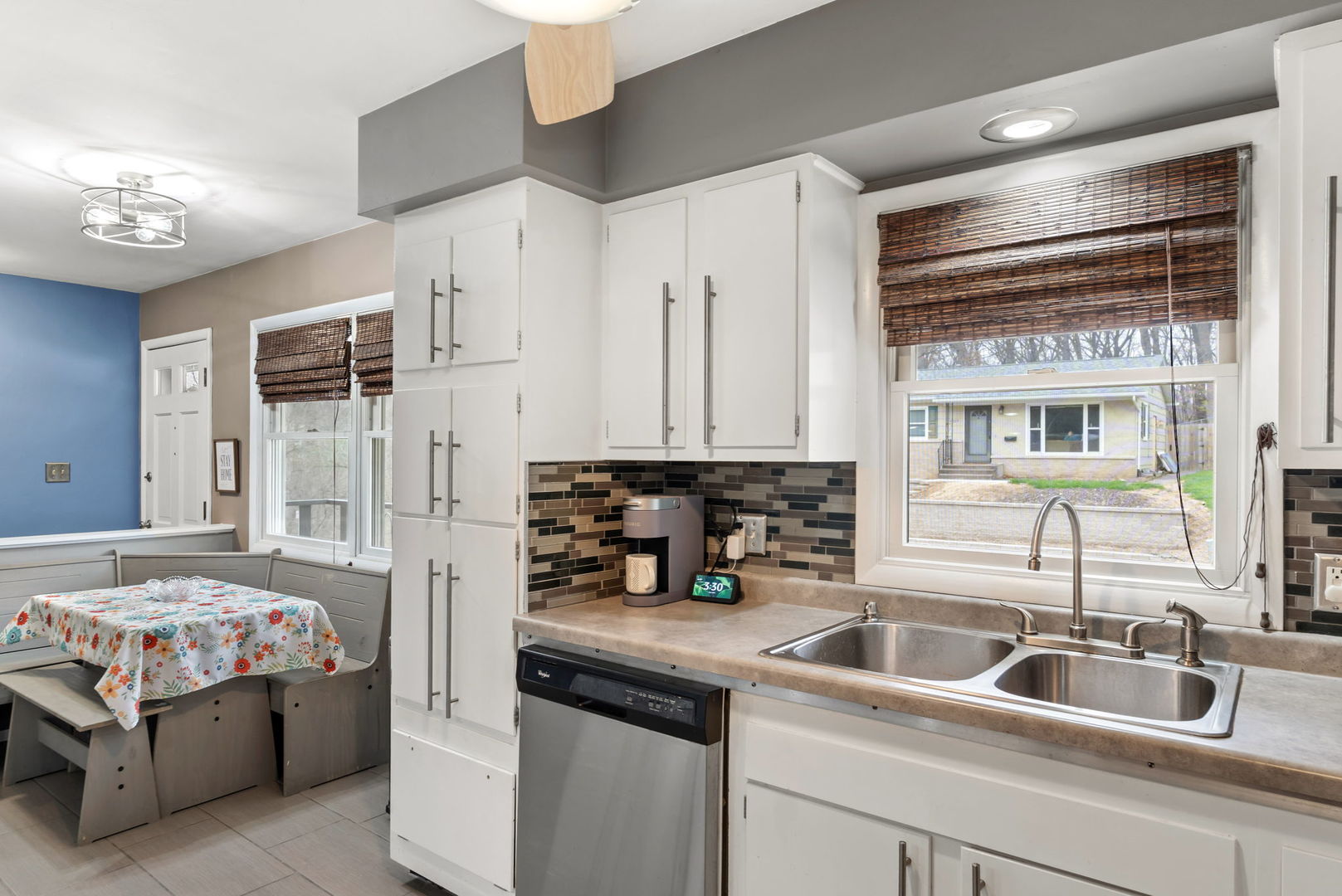 4610 8th Avenue Moline, IL 61265 - Photo 10 of 41