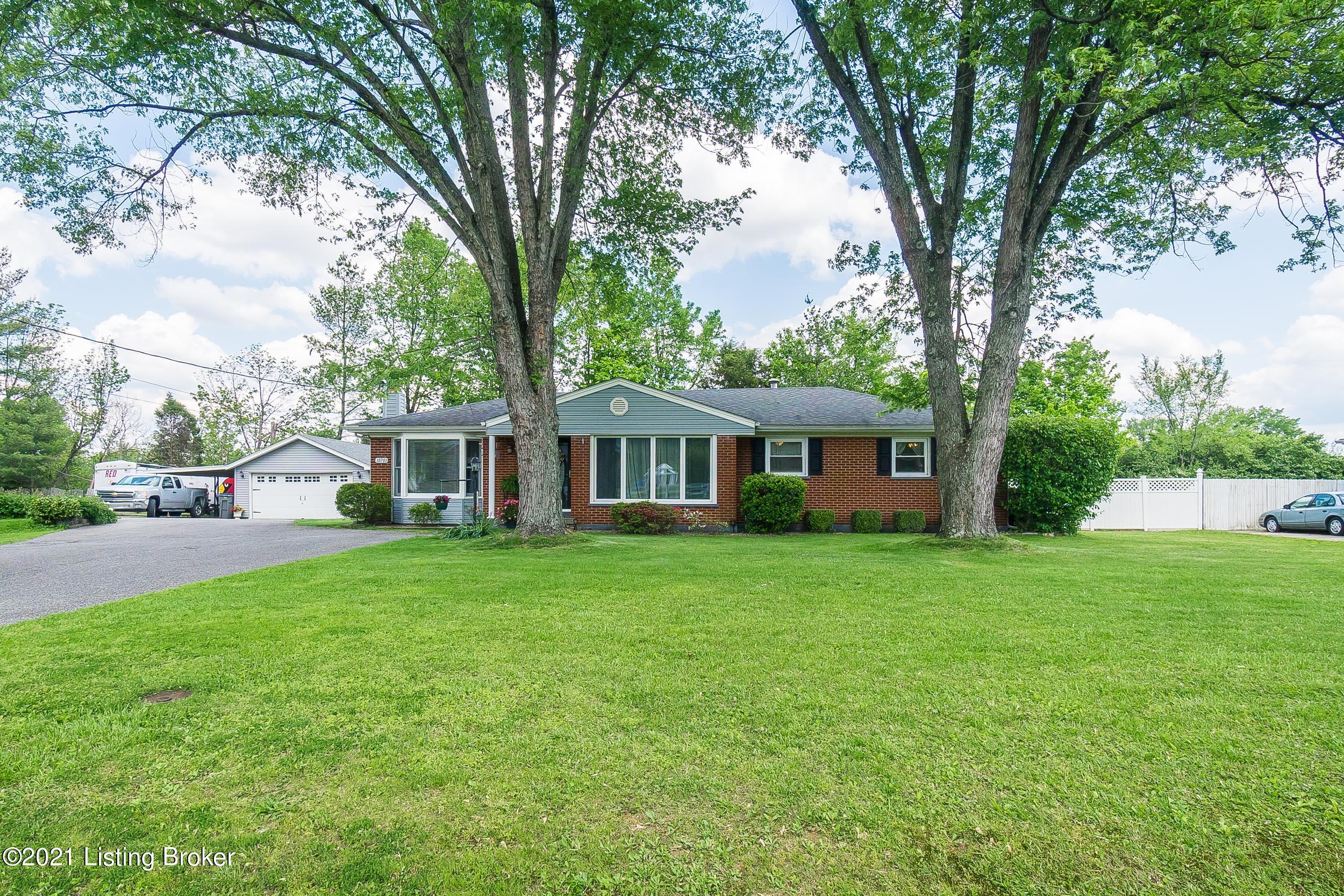 10701 Barricks Dr-02