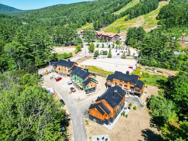 $1,875,000 | 11 Black Diamond Road, Unit 3, Conway, NH 03860