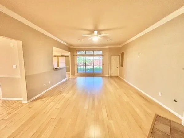 $2,250 | 923 North Sky Drive, Houston, TX 77073