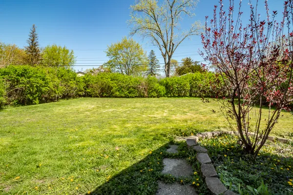 $2,900 | 597 Nash Road, Crystal Lake, IL 60014