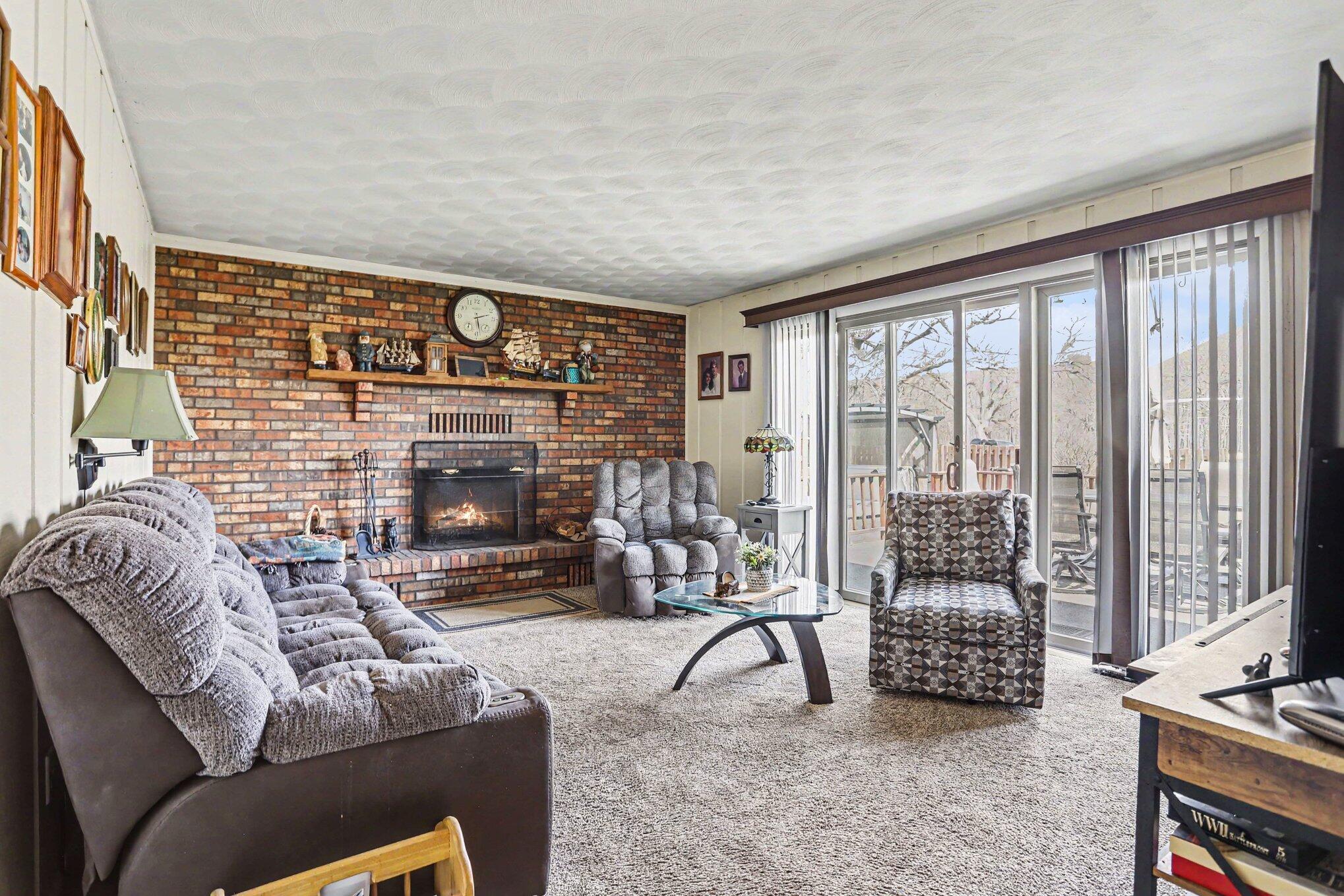 55019 North Fisher Lake Road Three Rivers, MI 49093 - Photo 13 of 34 Family Room