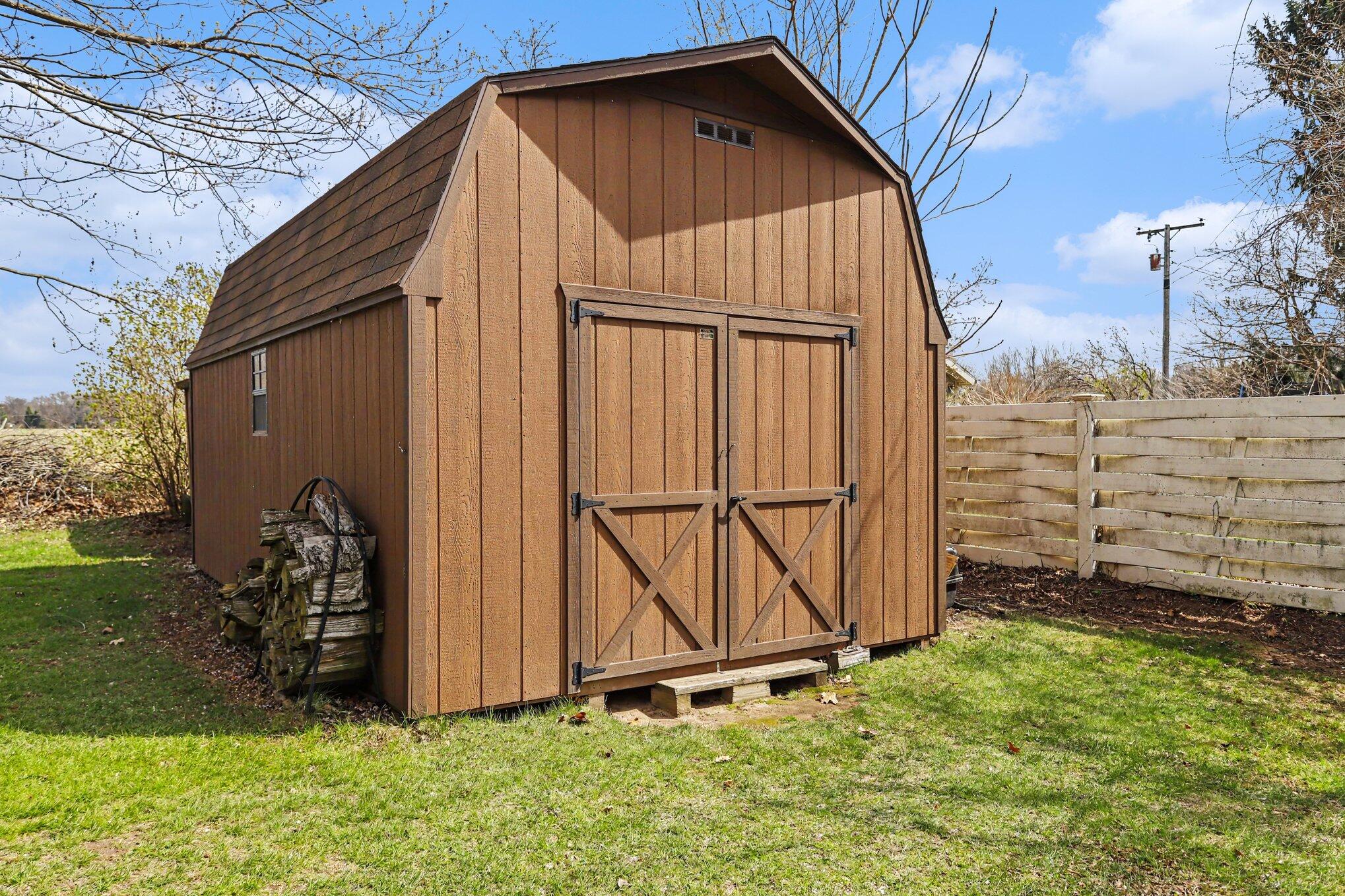 55019 North Fisher Lake Road Three Rivers, MI 49093 - Photo 24 of 34 Pole Barn