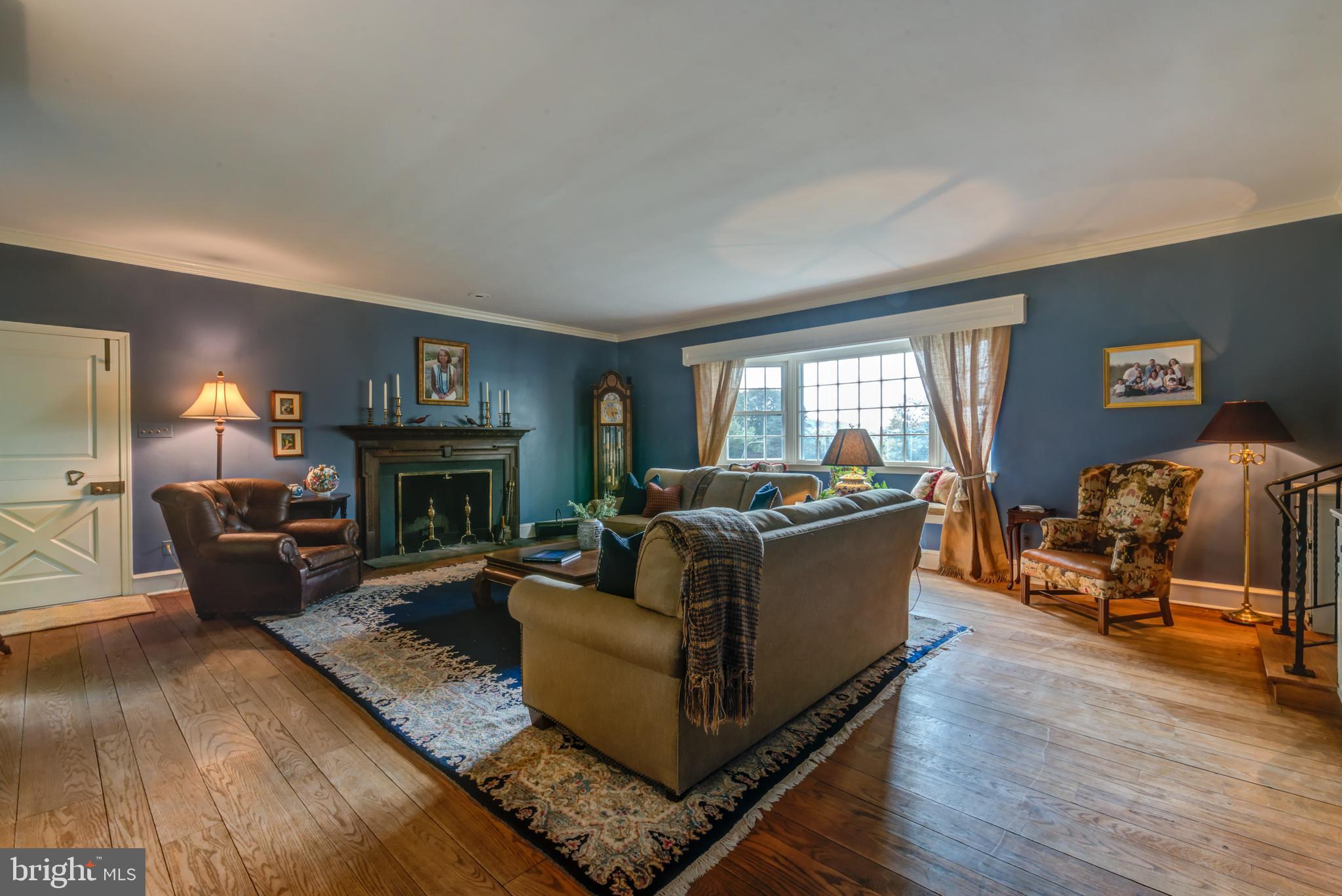 4018 Goshen Road Newtown Square, PA 19073 - Photo 19 of 62 Living Room