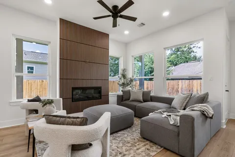 $349,900 | 22806 August Leaf Drive, Tomball, TX 77375