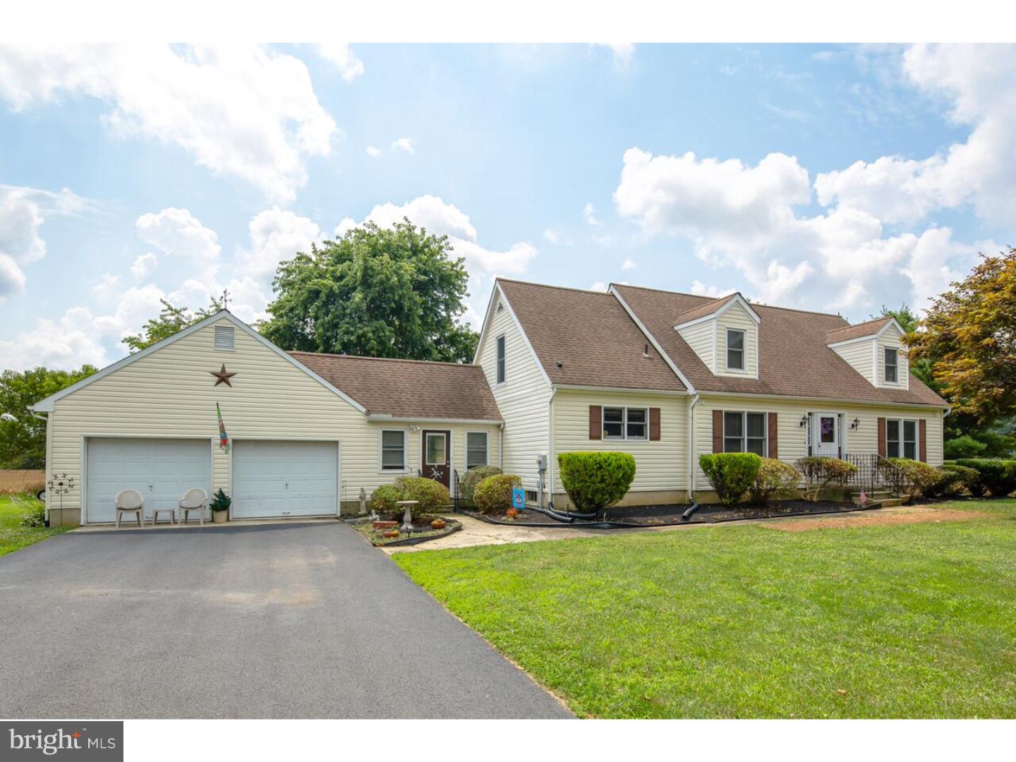 602 Burlington Road Elmer, NJ 08318 - Photo 1 of 25