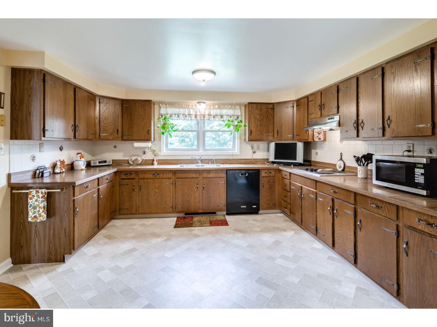 602 Burlington Road Elmer, NJ 08318 - Photo 9 of 25