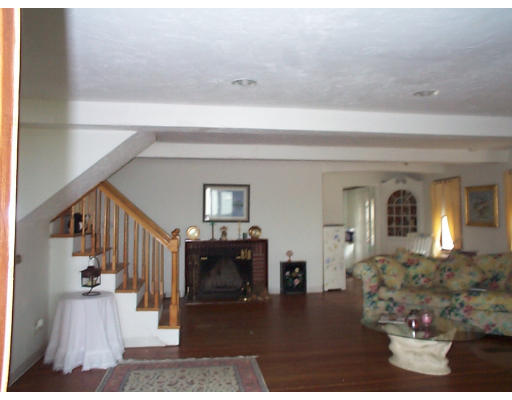 31 Post Island Road Quincy, MA 02169 - Photo 2 of 4 Gallery Image 2