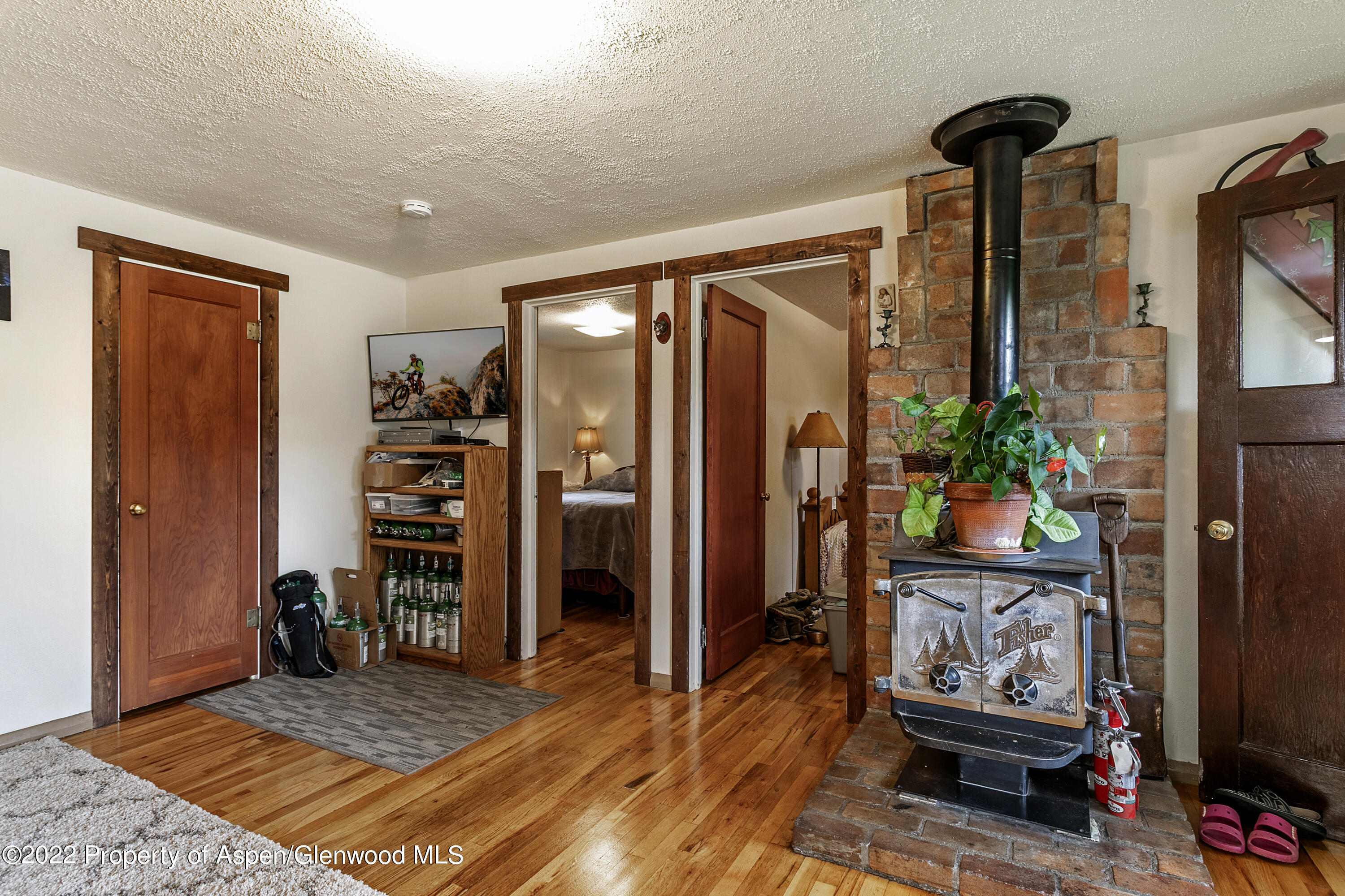 760 Valley Road Gypsum, CO 81637 - Photo 13 of 26 760 Valley Rd-006