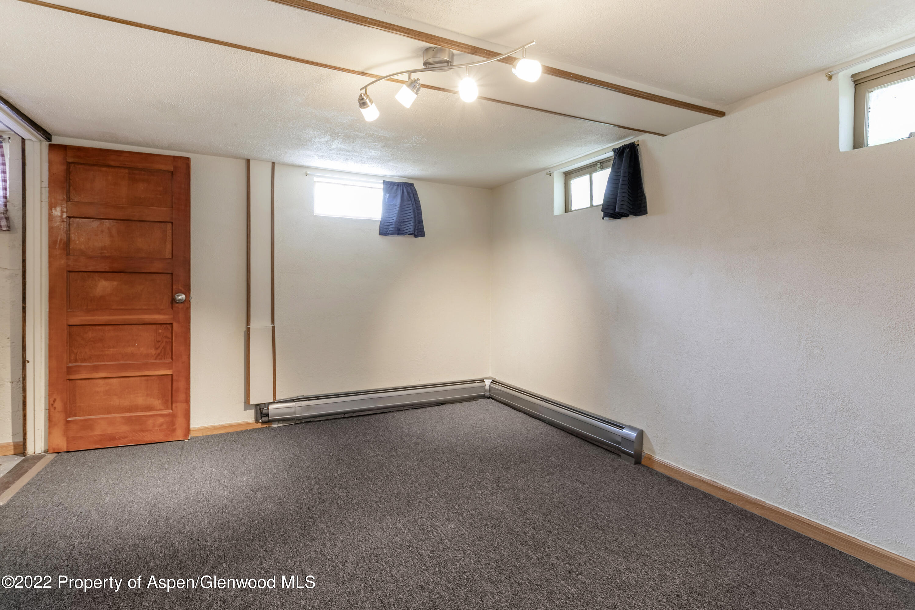 760 Valley Road Gypsum, CO 81637 - Photo 17 of 26 760 Valley Rd-010