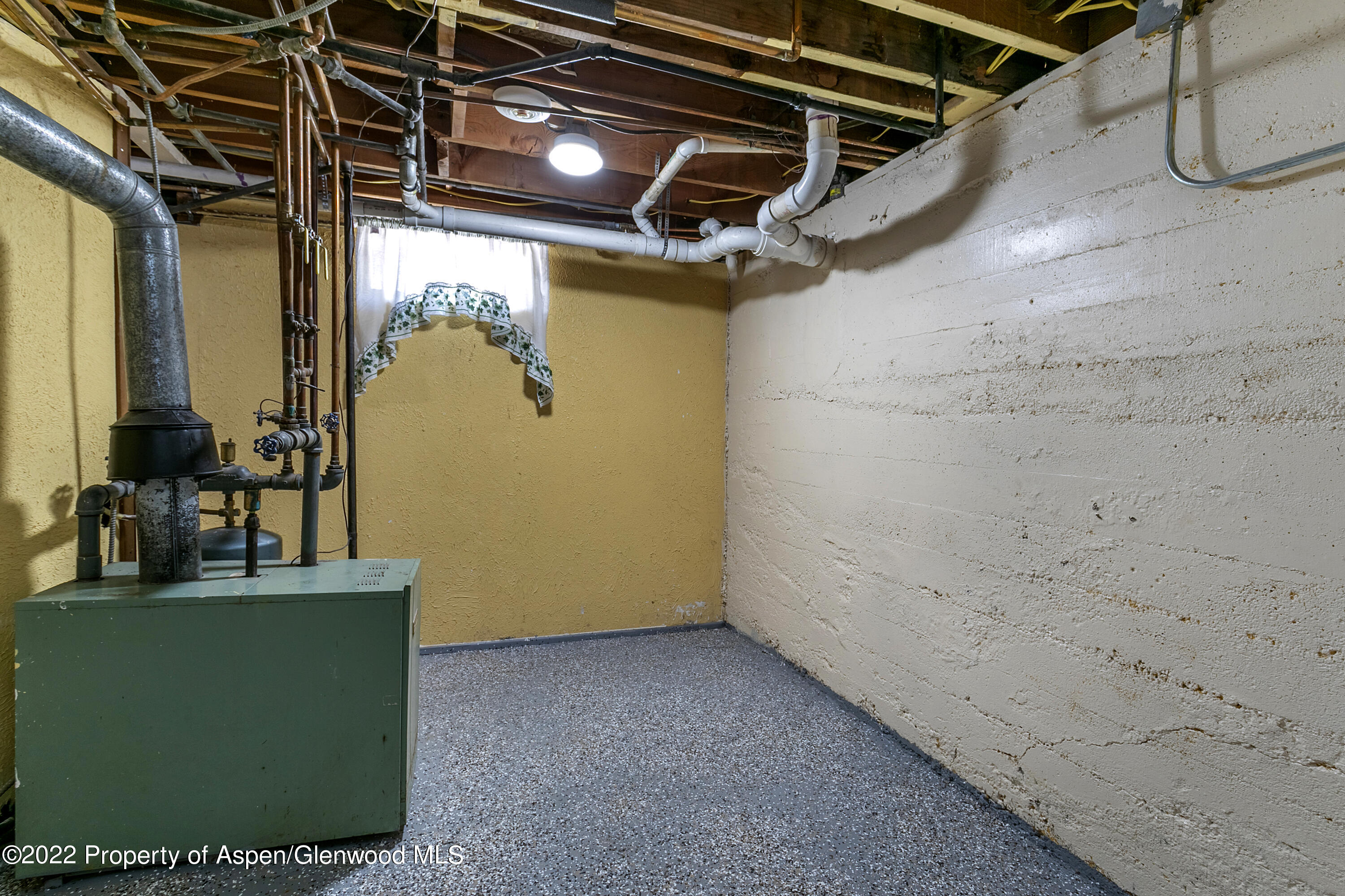 760 Valley Road Gypsum, CO 81637 - Photo 19 of 26 760 Valley Rd-012