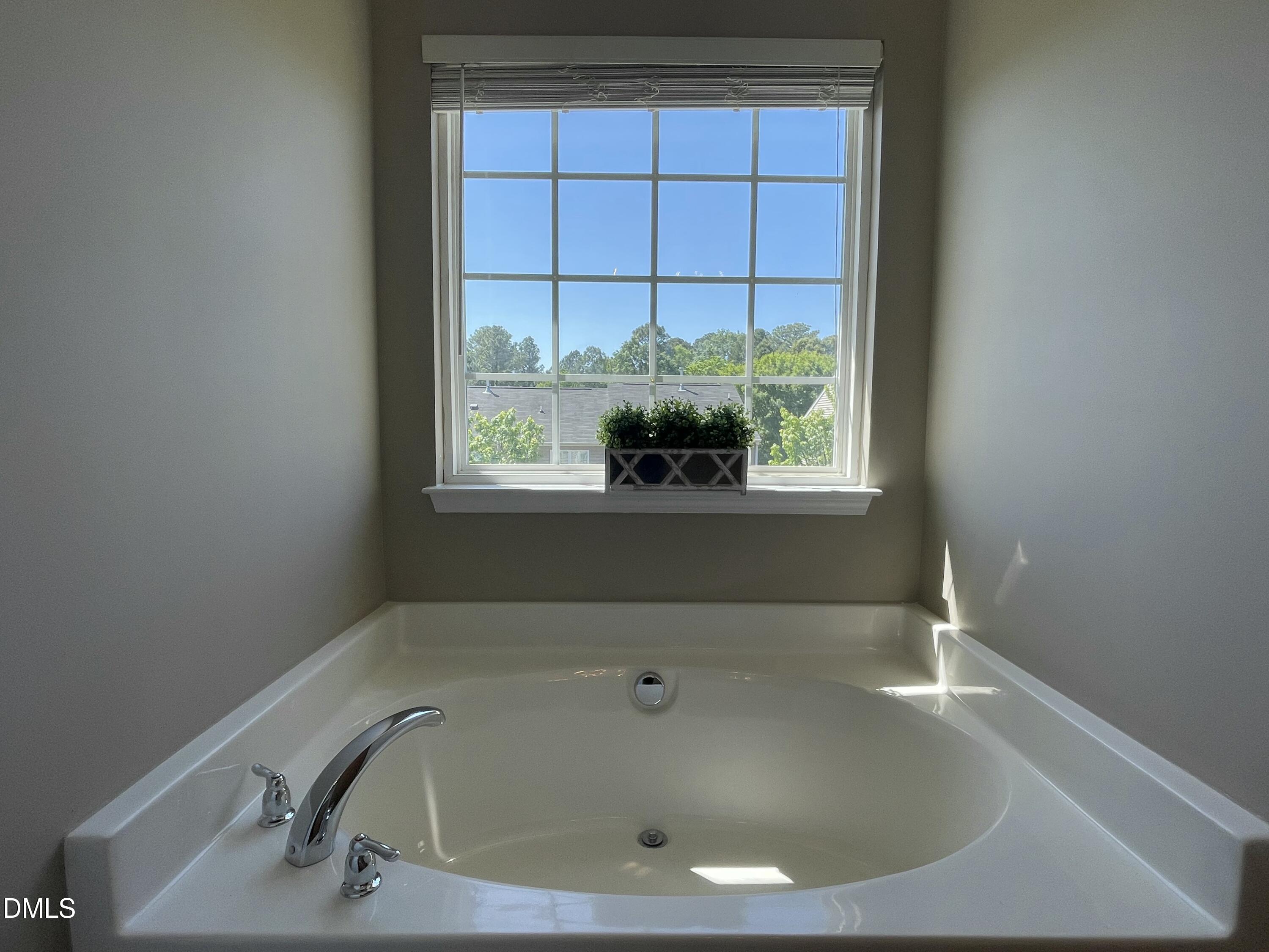 3531 Oneonta Avenue Raleigh, NC 27604 - Photo 14 of 22 IMG_5964