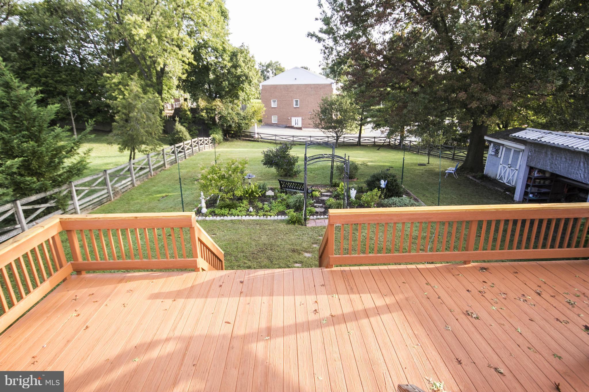 2932 Northwind Road Baltimore, MD 21234 - Photo 5 of 30 Peaceful view
