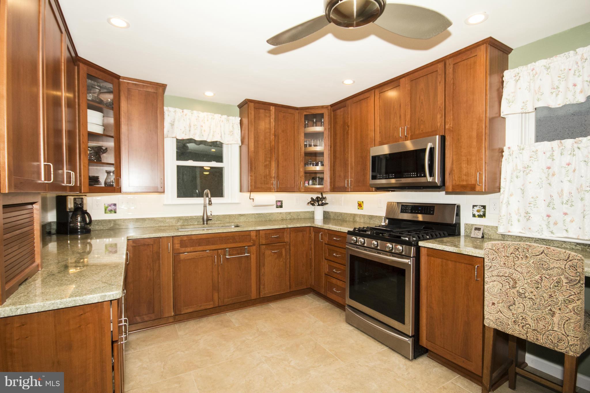 2932 Northwind Road Baltimore, MD 21234 - Photo 9 of 30 Kitchen
