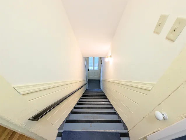 $2,050 | 613 Summer Street, Unit 2, St. Johnsbury, VT 05819