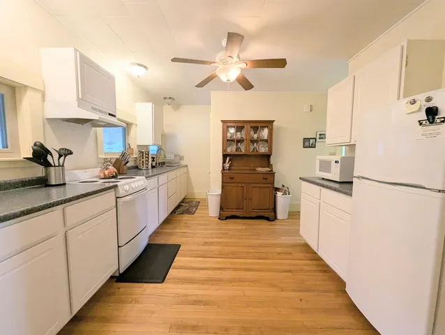 $2,050 | 613 Summer Street, Unit 2, St. Johnsbury, VT 05819