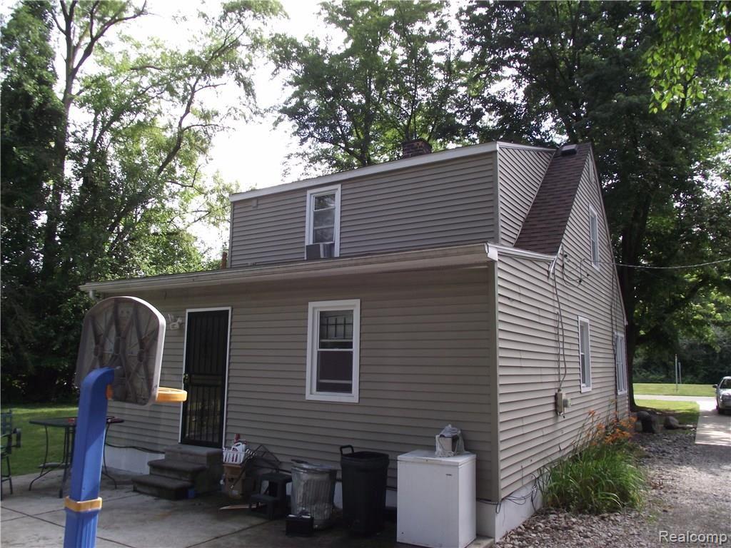 22515 Beech Road Southfield, MI 48033 - Photo 17 of 17 Beech & Forrer 021.jpg