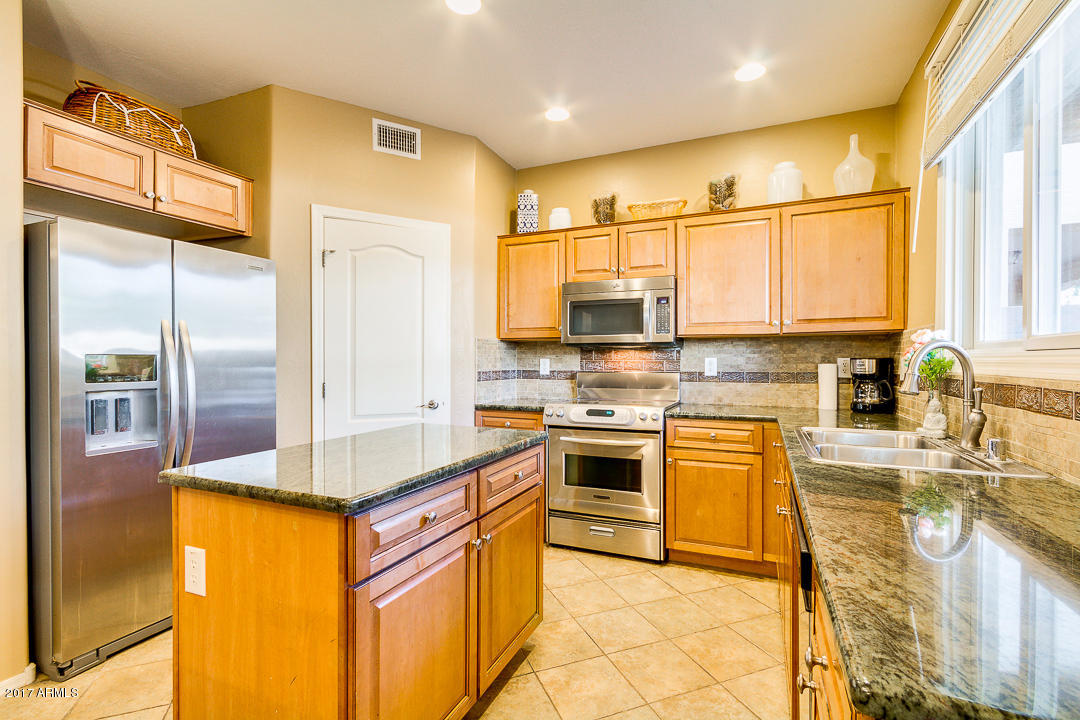 2224 East Pecan Road Phoenix, AZ 85040 - Photo 11 of 36 11-Pecan