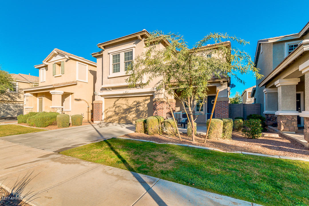 2224 East Pecan Road Phoenix, AZ 85040 - Photo 3 of 36 03-Pecan