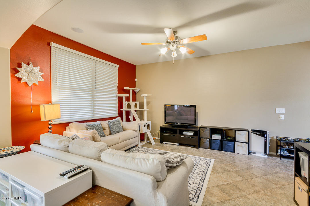 2224 East Pecan Road Phoenix, AZ 85040 - Photo 6 of 36 06-Pecan