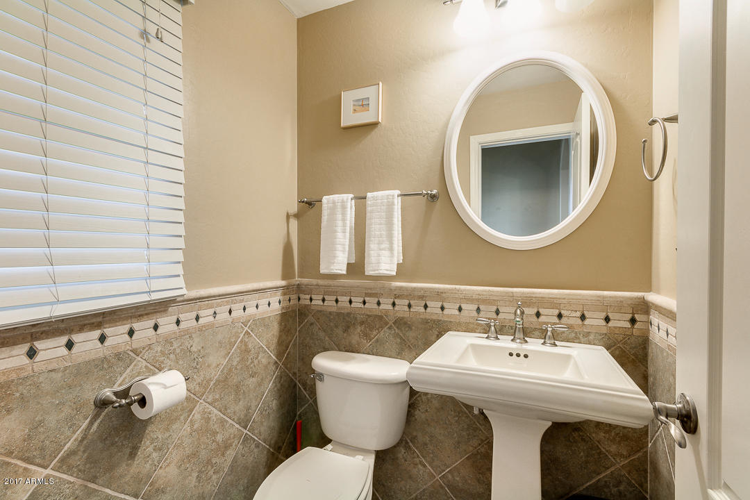2224 East Pecan Road Phoenix, AZ 85040 - Photo 8 of 36 08-Pecan