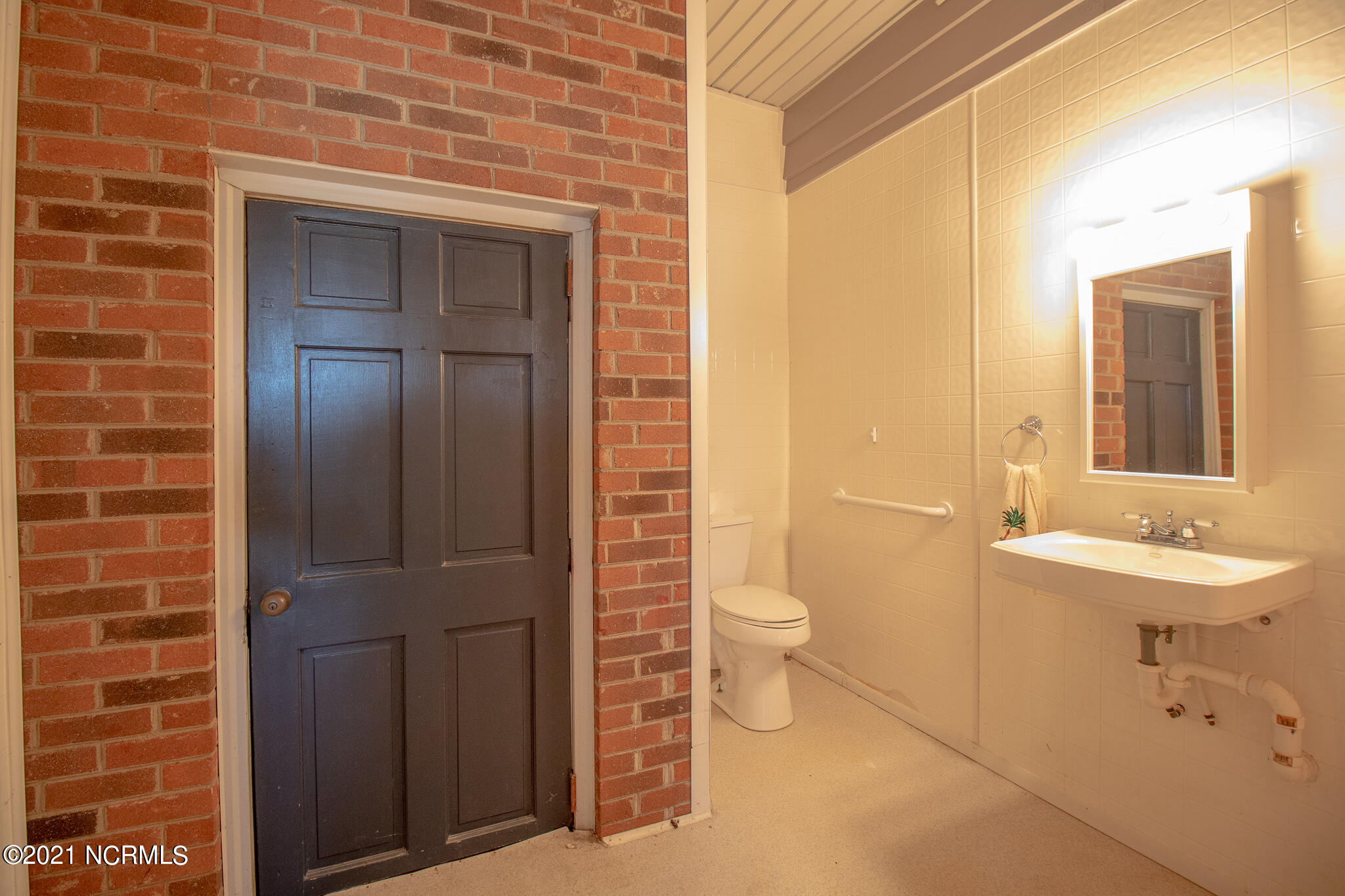 2916 Meadowbrook Road Rocky Mount, NC 27801 - Photo 14 of 25 IMG_6449