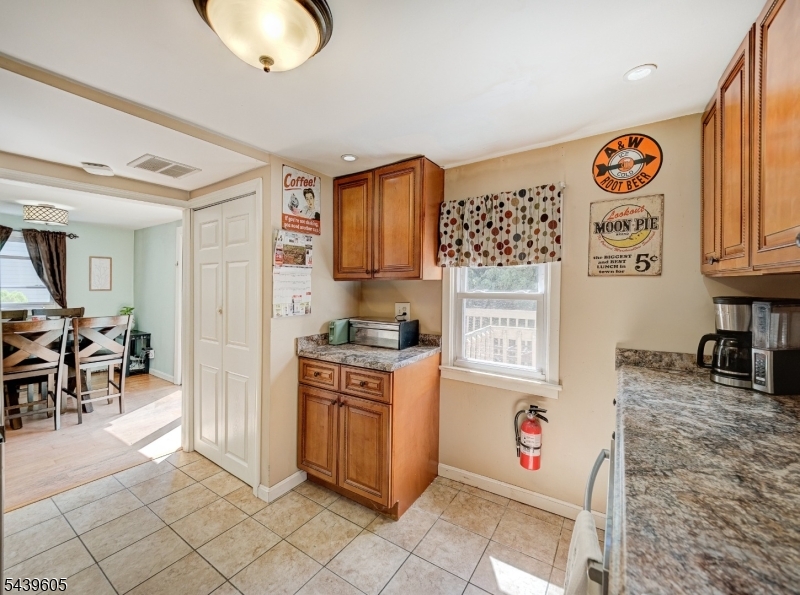 205 Main Road Montville, NJ 07045 - Photo 13 of 28