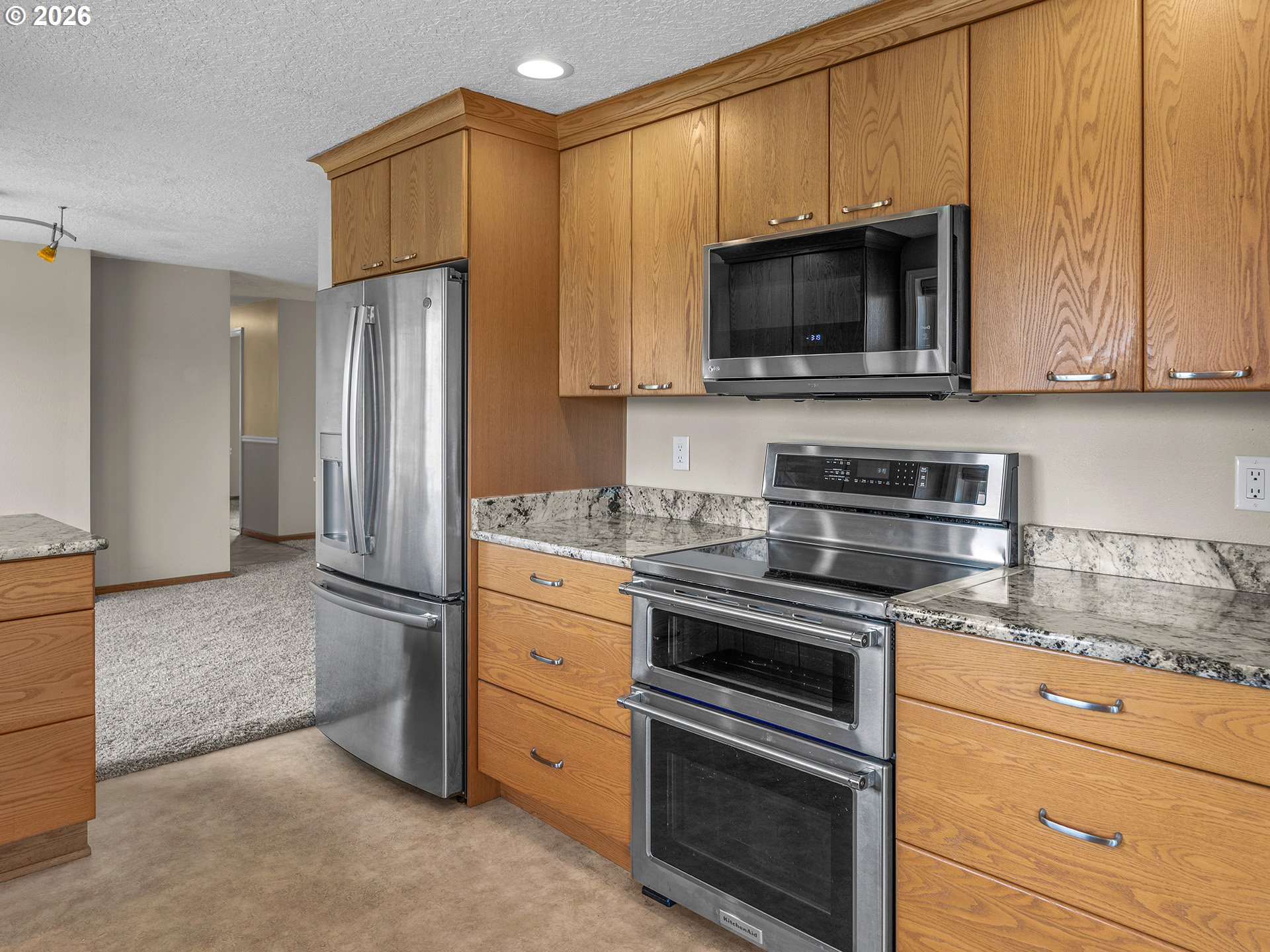 26309 Southwest Vanderschuere Road Hillsboro, OR 97123 - Photo 11 of 48