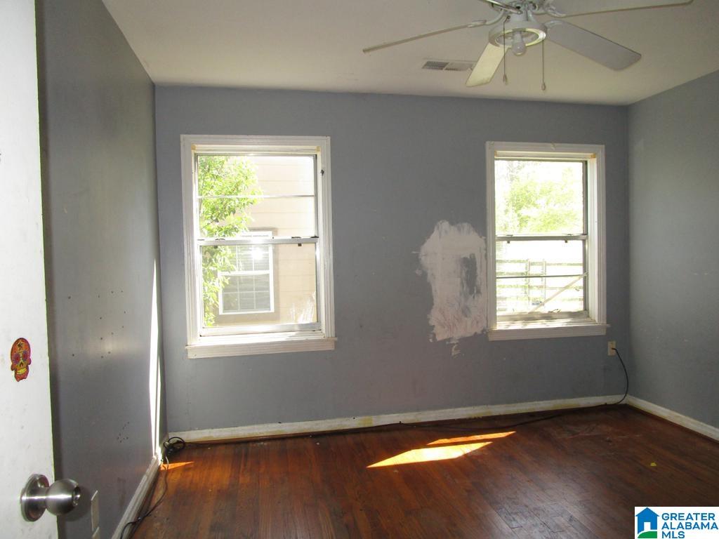 1240 18th Way Southwest Birmingham, AL 35211 - Photo 5 of 25