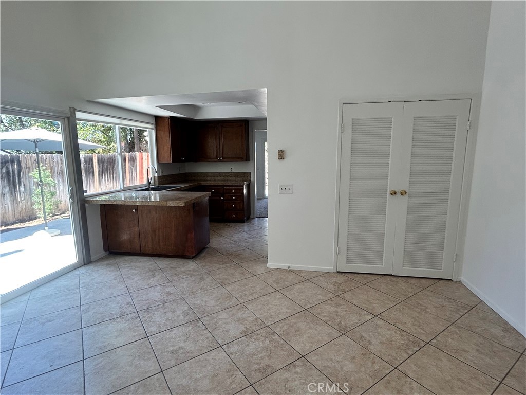 3385 Valencia Hill Drive Riverside, CA 92507 - Photo 15 of 20
