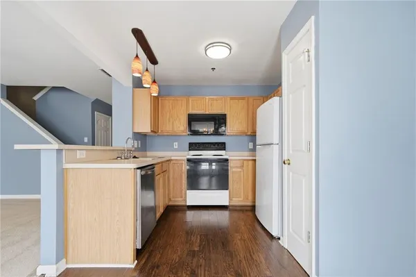 $1,725 | 247 Cottonwood Creek Circle, Canton, GA 30114
