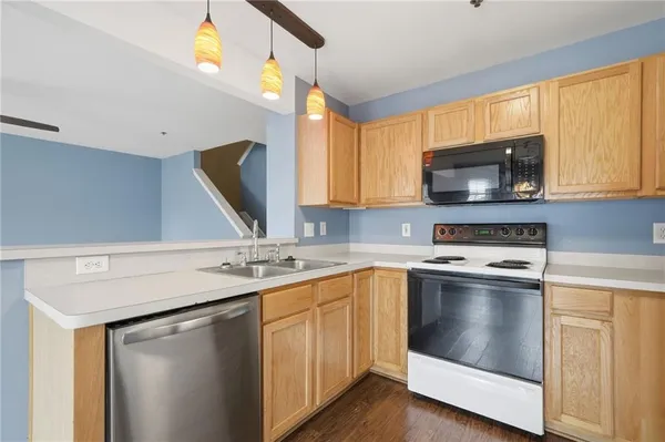 $1,725 | 247 Cottonwood Creek Circle, Canton, GA 30114